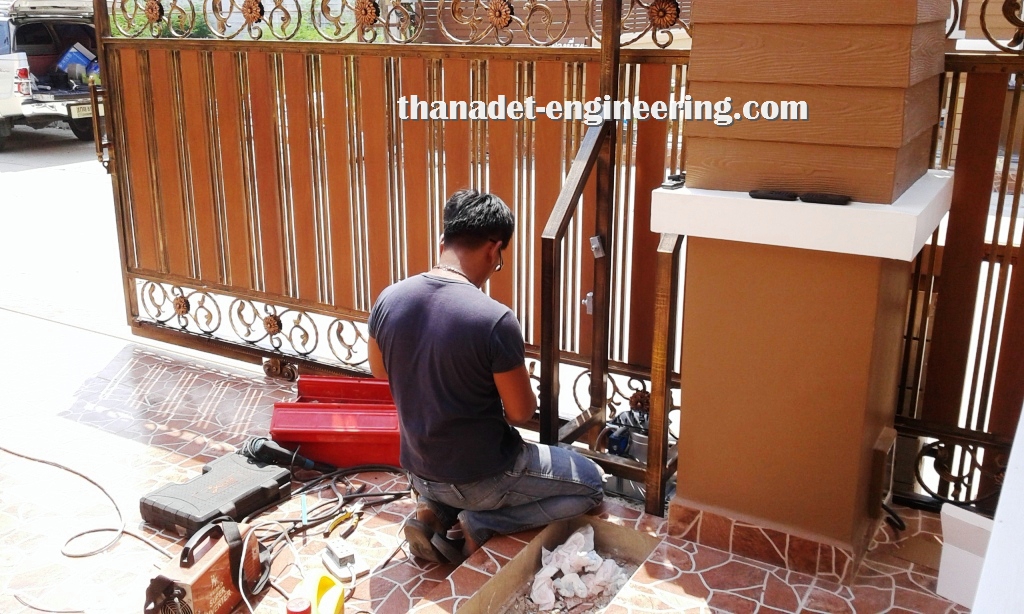 ซ่อมติดตั้งมอเตอร์ประตูรีโมท